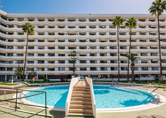 Luxury Paradise Апартаменты *